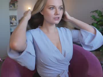 girl
        your_kat cam image #4845628