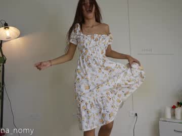 girl
        shena_nomy cam image #4378440
