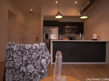 girl
        bailey_eilish cam image #758535