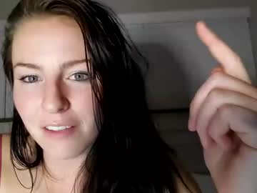 girl
        happyfungirlxo cam image #1134931