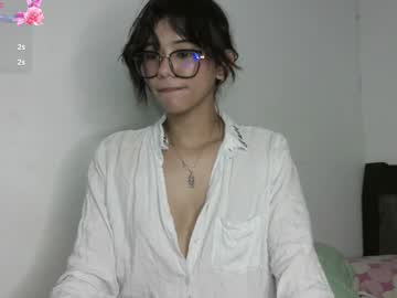 girl
        lovely_allys cam image #6802007