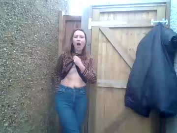 girl
        eatmypie69 cam image #3514517