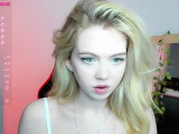 girl
        small_blondee cam image #907801