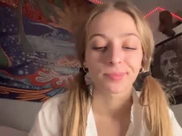 girl
        tastytaylorx cam image #1057400