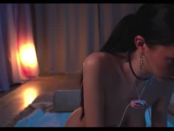 girl
        sophia_lean cam image #3540612