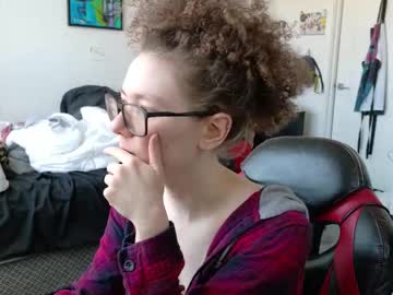 girl
        gomoreup cam image #6305208