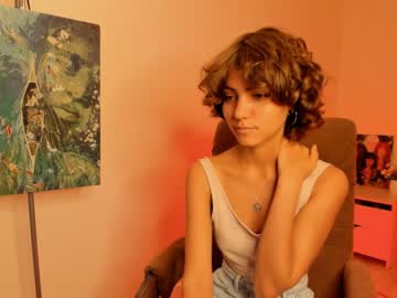 girl
        lenaelisabeth cam image #2713399