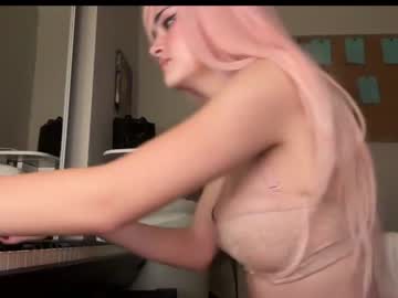 girl
        stellastassneyy cam image #3025652