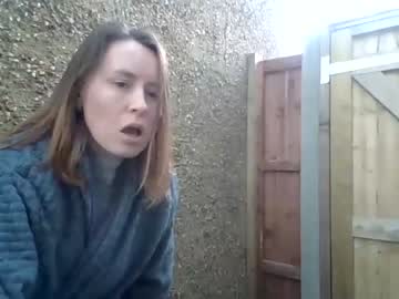 girl
        eatmypie69 cam image #2891473