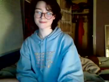 girl
        soursou cam image #1975251
