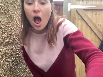 girl
        eatmypie69 cam image #3752603