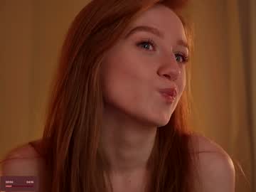 girl
        lizzy_blaze cam image #5588761