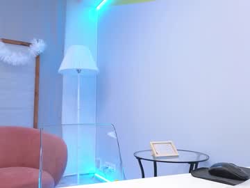 girl
        lovlybambi cam image #3307669