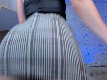 girl
        cassie_palmer cam image #4571159