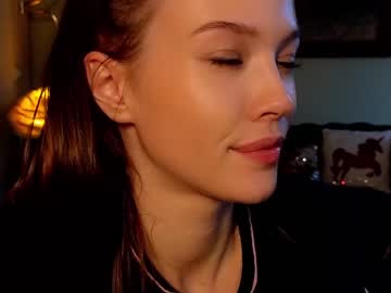 girl
        _demi_dee_ cam image #1736006