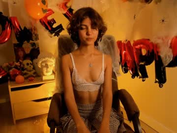 girl
        lenaelisabeth cam image #2763705