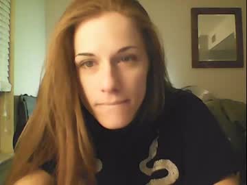 girl
        jessbyrd187 cam image #1126117