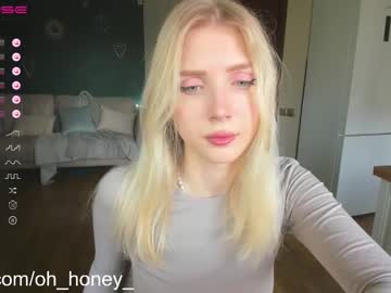 girl
        oh_honey_ cam image #2004195