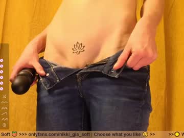 girl
        girl_i_am cam image #2587001