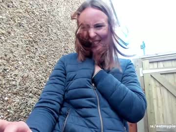 girl
        eatmypie69 cam image #1157921