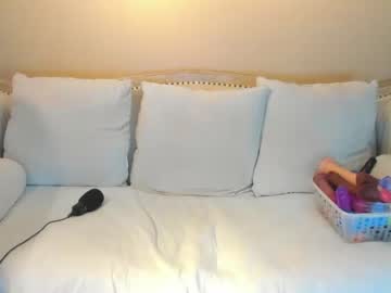 girl
        eatmygingersnapps cam image #3396794