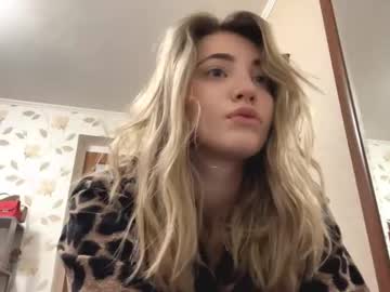 girl Sex Webcams With Notorious Girls with dawnbluett