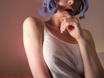 girl
        reei__ cam image #2198644