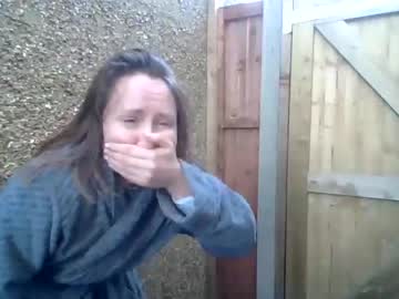 girl
        eatmypie69 cam image #2891141