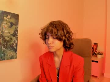 girl
        lenaelisabeth cam image #2714402