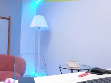girl
        lovlybambi cam image #3379465