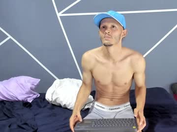 couple Sex Webcams With Notorious Girls with sexfenix_
