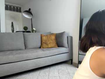 girl
        walesita cam image #6564518