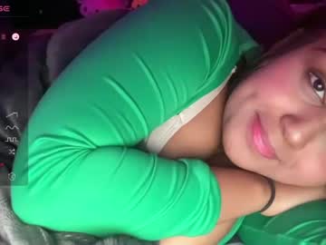 girl
        blackgurlkitty cam image #2939143