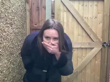girl
        eatmypie69 cam image #3615661