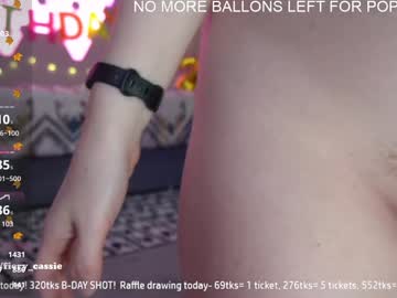 girl
        fiery_redhead cam image #5589430