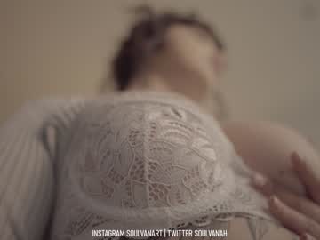 girl
        soulvanah cam image #1204313