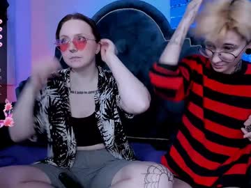 couple Sex Webcams With Notorious Girls with shypreettygirl
