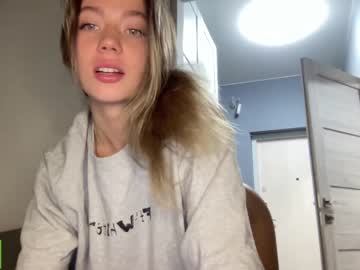 girl
        angel_from_sky cam image #3162810