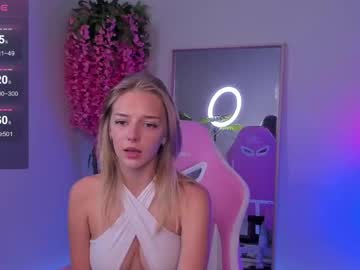 girl
        lolasmallbunny cam image #5097416