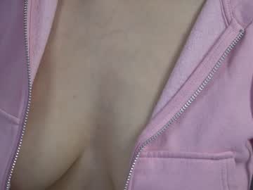 girl
        kathariine cam image #649477