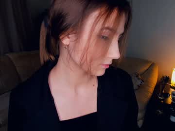 girl
        engelellick cam image #3740542