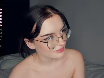 girl
        cute_caprice cam image #2938285