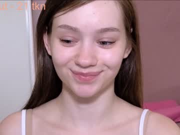 girl
        bless_sheila cam image #1807241