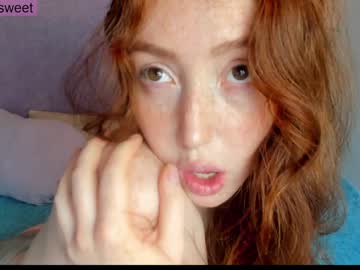 girl
        niilaa cam image #3107732