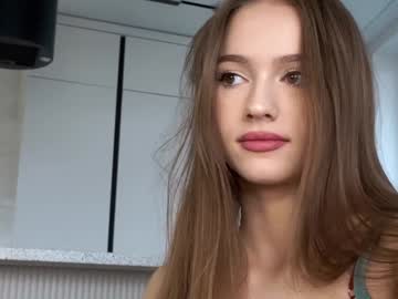 girl
        hecola cam image #5317602