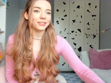girl
        thisisamelia cam image #1338597