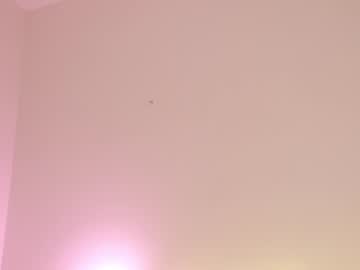 girl
        sae__ cam image #869530