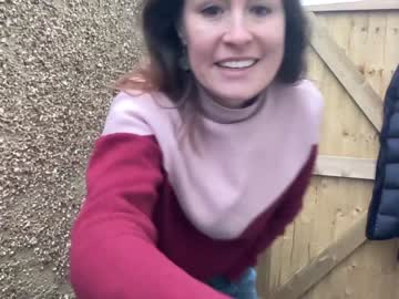 girl
        eatmypie69 cam image #3457610