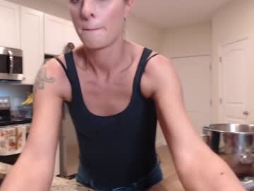 girl
        holihurricane cam image #2765794