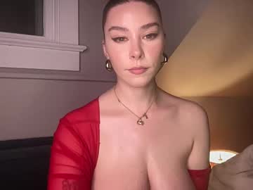 girl
        novavangogh cam image #6689373